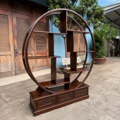 Kệ Vách Nguyệt Tròn Gỗ Muồng Xanh HH-K13 – Điểm Nhấn Nghệ Thuật Cho Không Gian Sang Trọng Kệ Vách Nguyệt Tròn Gỗ Muồng Xanh HH-K13 – Điểm Nhấn Nghệ Thuật Cho Không Gian Sang Trọng